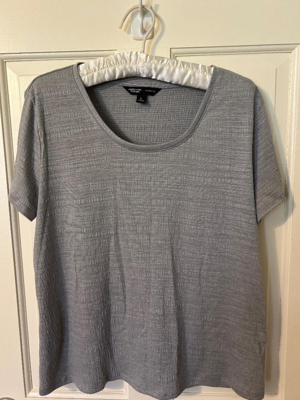 Simply Vera top
